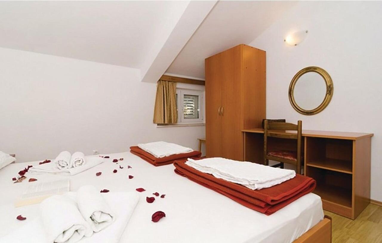 Apartments Pavo 챠브타트 외부 사진