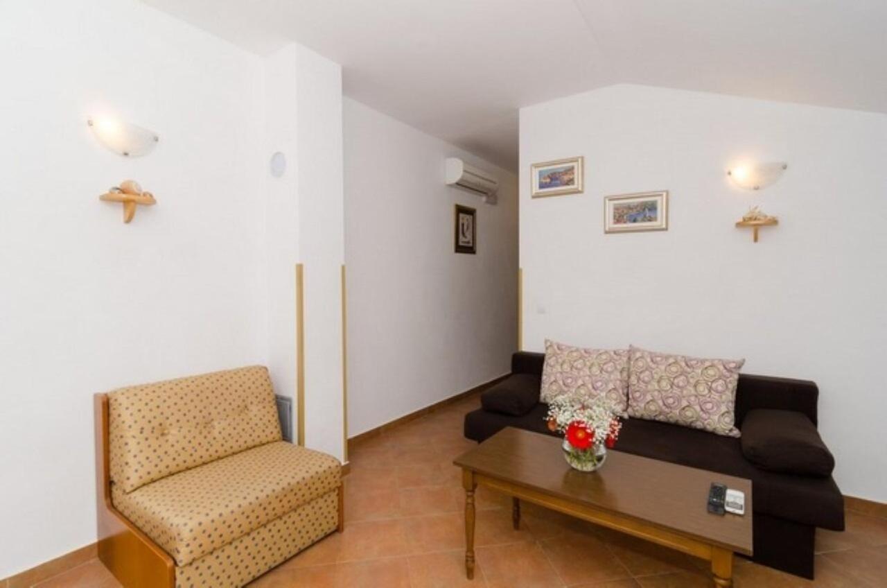 Apartments Pavo 챠브타트 외부 사진