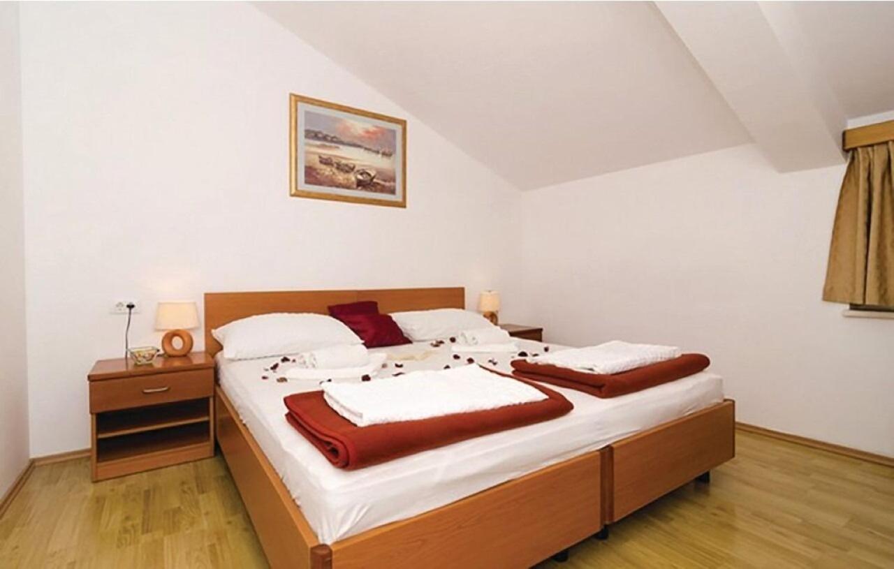 Apartments Pavo 챠브타트 외부 사진